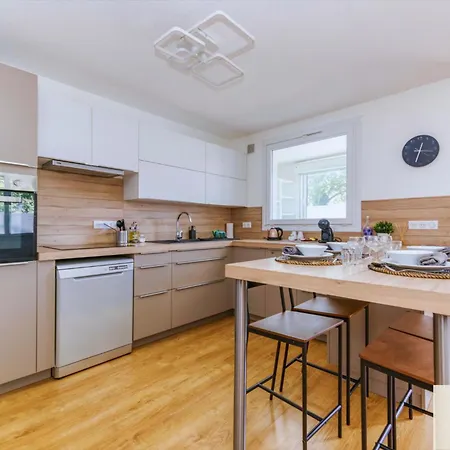 Apartment R'apparts T3 The Forest